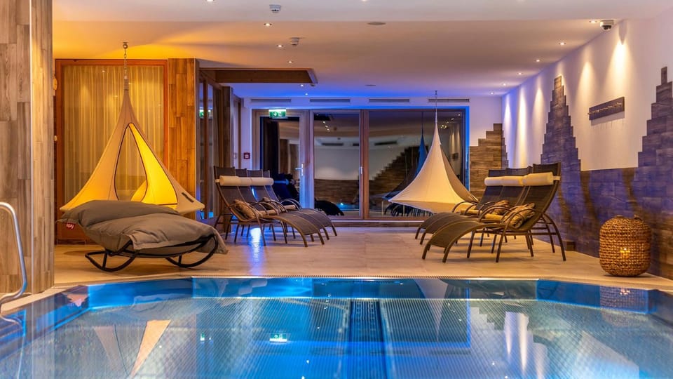 Spa and wellness centre/facilities, Swimming pool