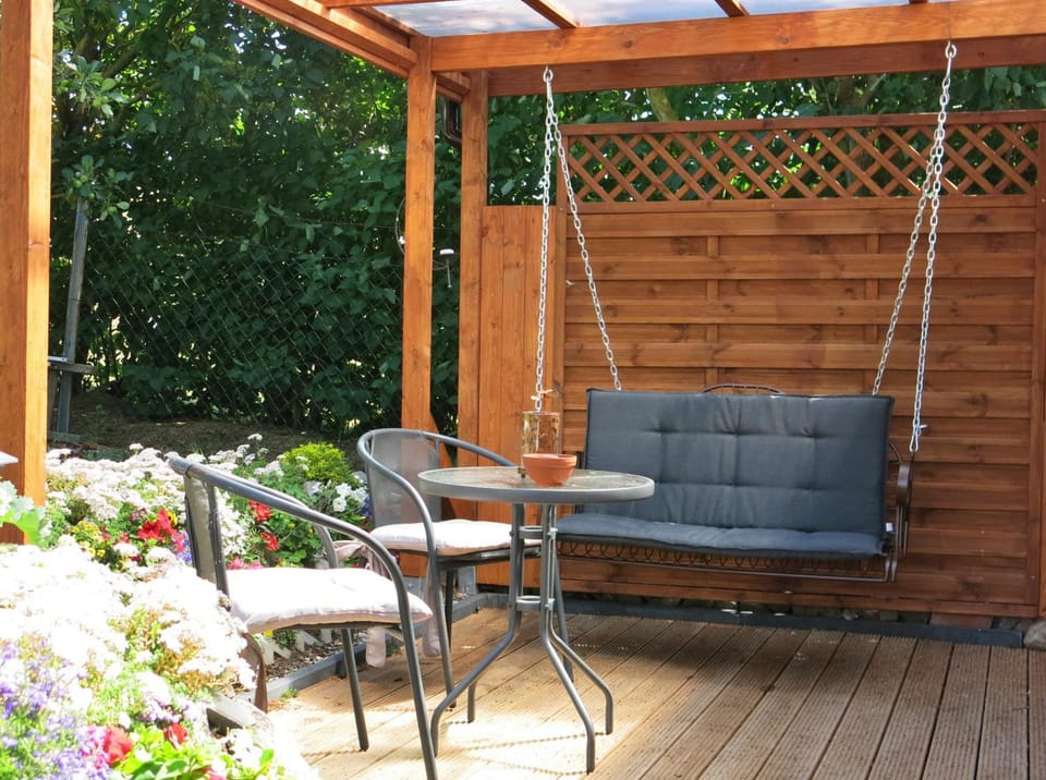 Garden, Balcony/Terrace