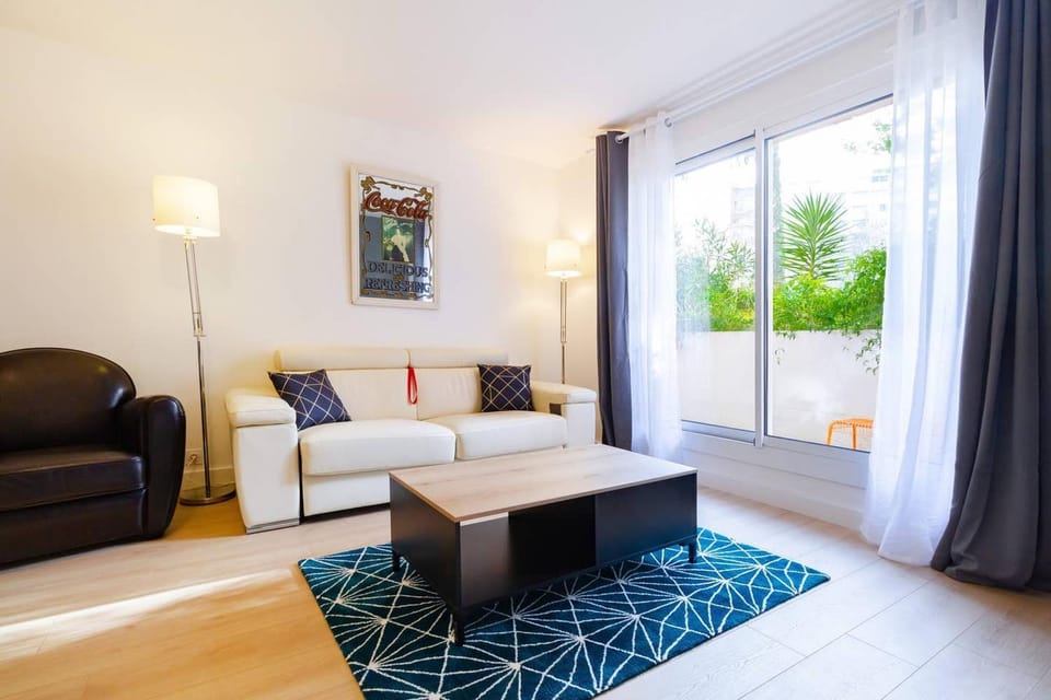 Balcony/Terrace, Living room