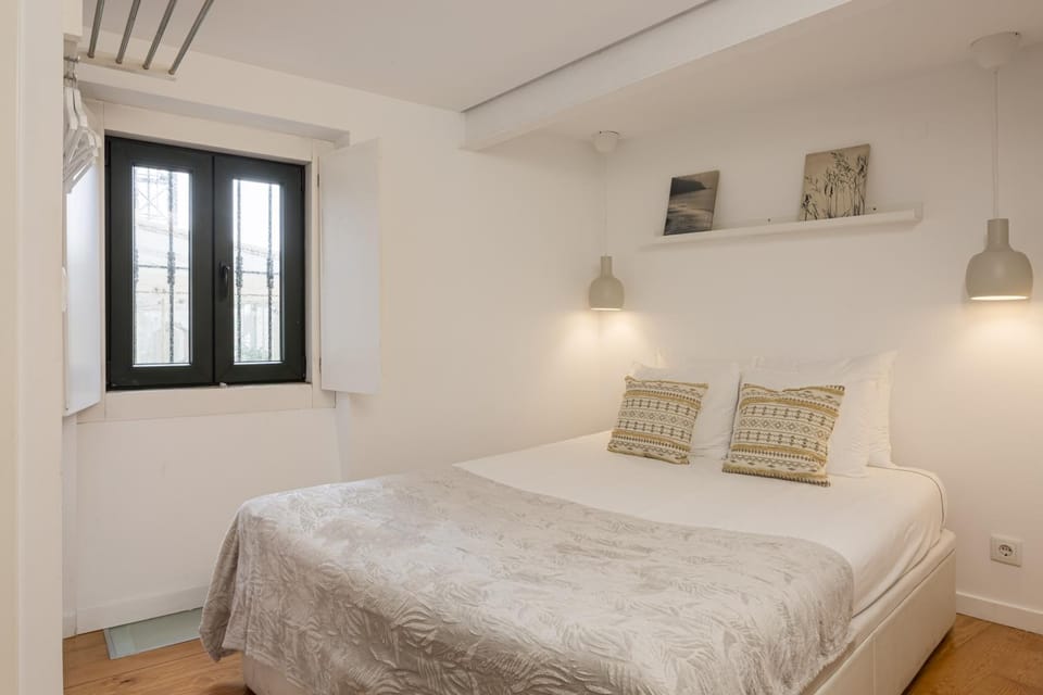 Arroios Urban Escape with Mezzanine Apartment in Lisbon