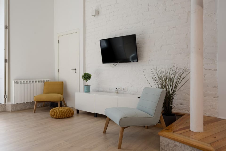 Arroios Loft Retreat Lisbon Mezzanine Apartment Apartment in Lisbon