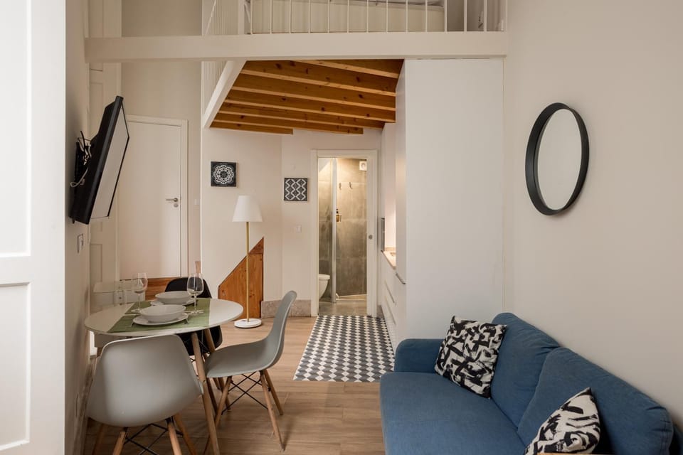 Arroios Urban Studio with Mezzanine Apartment in Lisbon