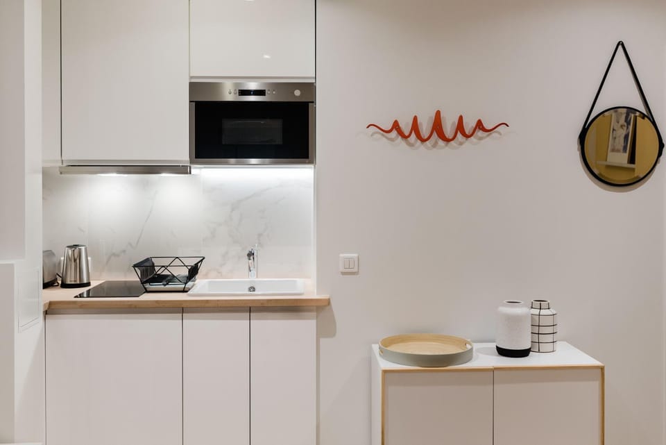 SUITE ELUARD au cœur de la Rive Gauche, neuf, design, 2-4 personnes Apartment in Paris