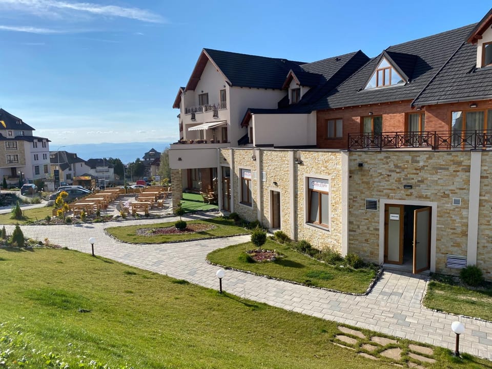 Property building, Mountain view