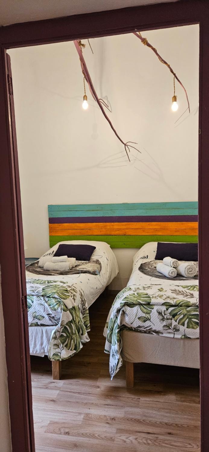 Large apartment near Politeama 2 bathrooms Up to 8 Guests Apartment in Palermo