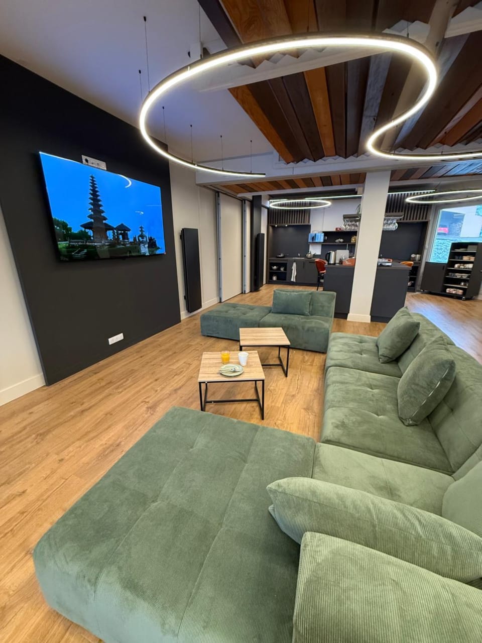 Communal lounge/ TV room, Communal lounge/ TV room