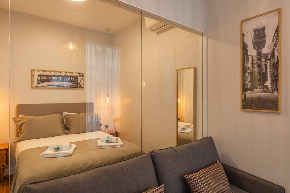Bed, Living room, Seating area, Bedroom