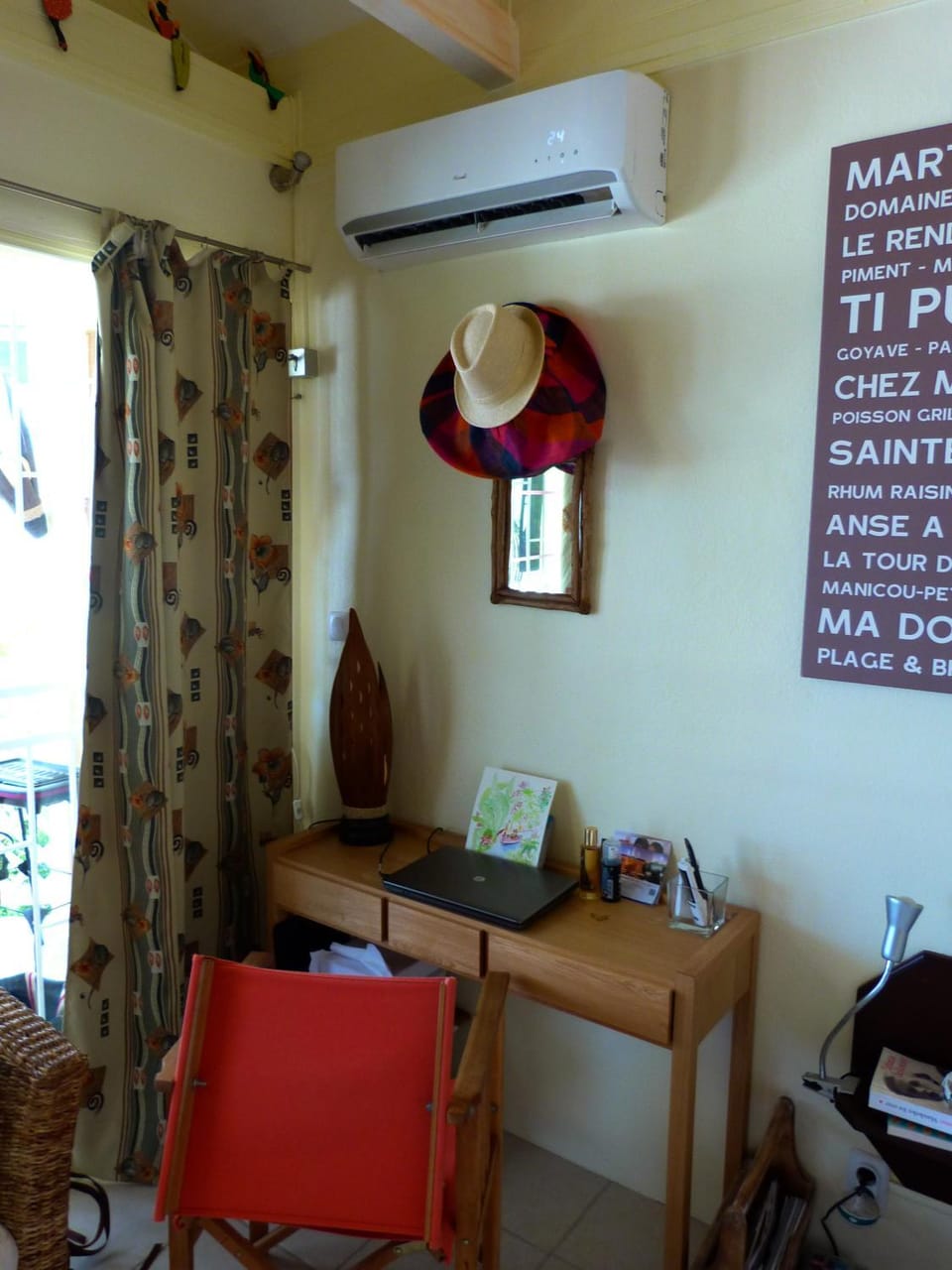 Seating area