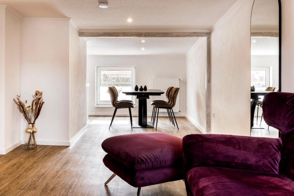 Living room, Seating area, Dining area