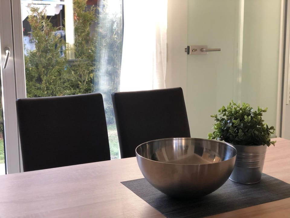 Balcony/Terrace, Kitchen or kitchenette, Living room, Seating area, Dining area