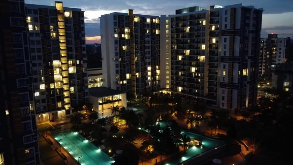 D'Sunset Guesthouse TIMURBAY SEAFRONT -KUANTAN Apartment in Terengganu, Malaysia