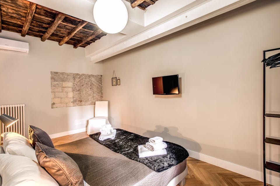 Trevi Fountain Superior 3 bdr apartment Apartment in Rome