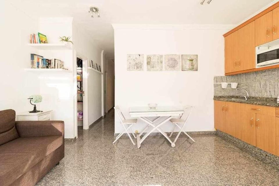 Living room, Seating area, Dining area, minibar