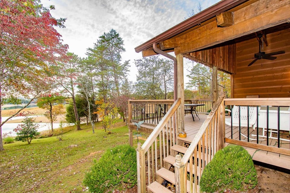 Ruby's Lake House House in Sevierville