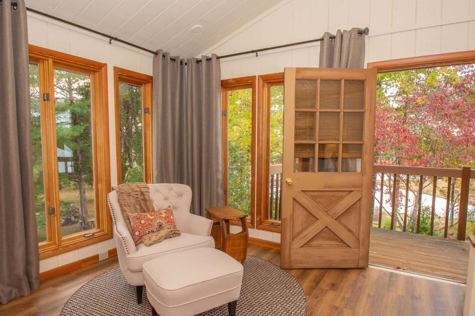 Ruby's Lake House House in Sevierville