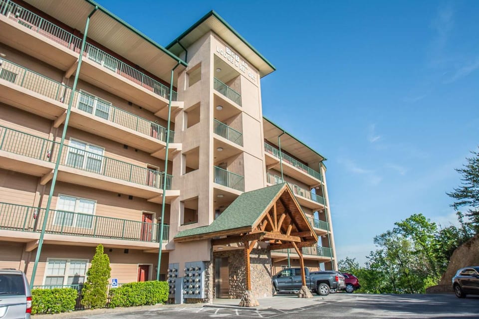 Big Bear #4004 House in Pigeon Forge