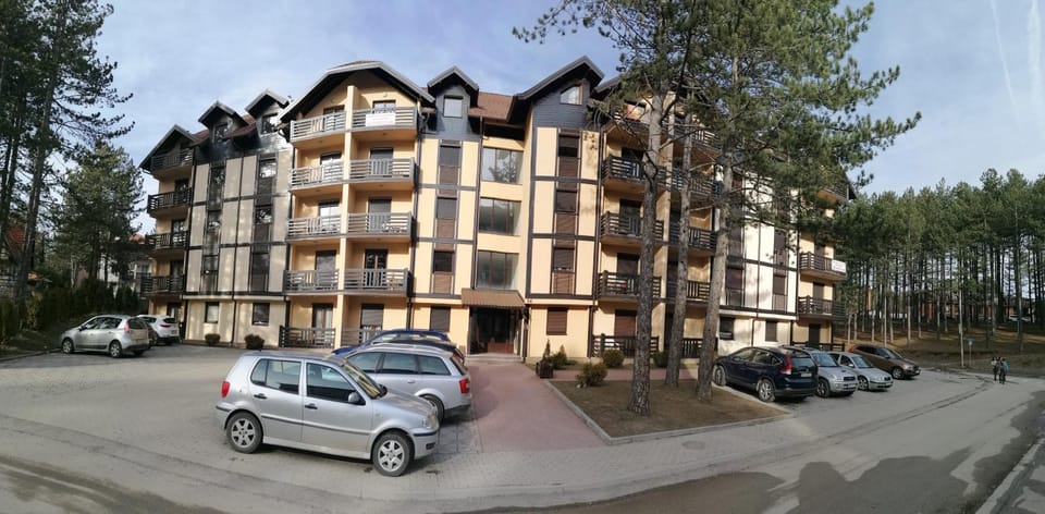 Property building, Street view