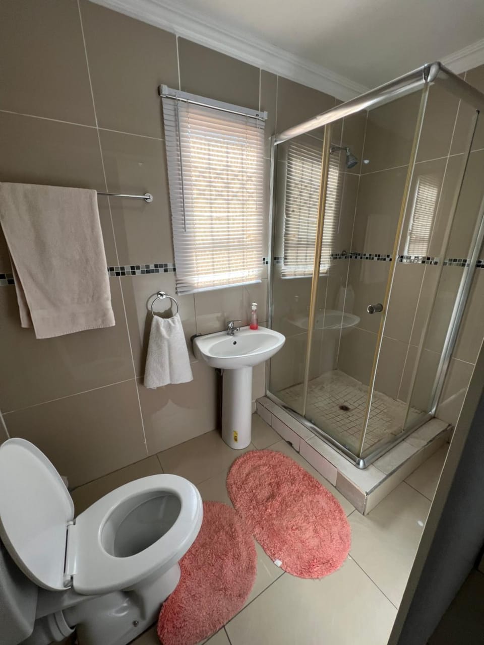 Oteng Lifestyle BnB Bed and Breakfast in Gauteng