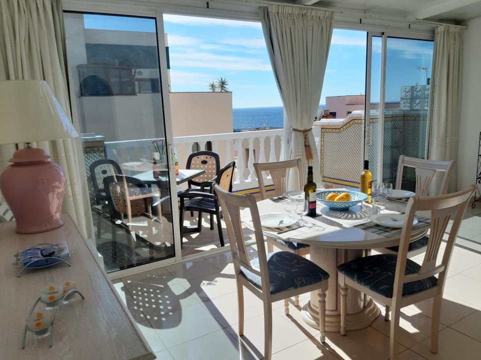 LOS CRISTIANOS LUXURY SEA VIEW Apartment in Los Cristianos