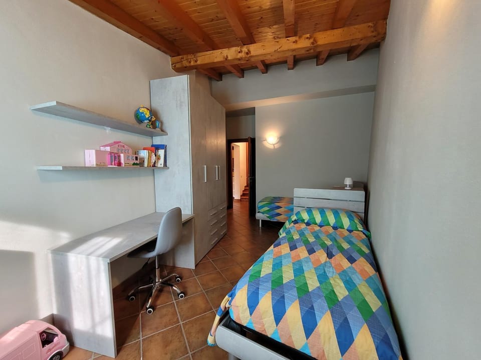 Mountain and Iseo Lake Mountain Lake Iseo Hospitality Apartment in Province of Brescia