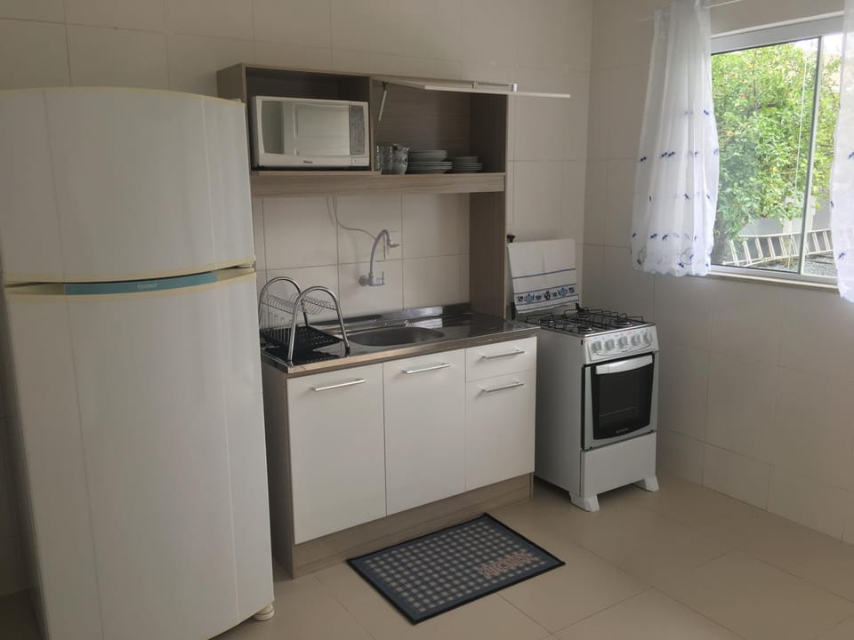Kitchen or kitchenette, minibar, pet friendly, stove, toaster
