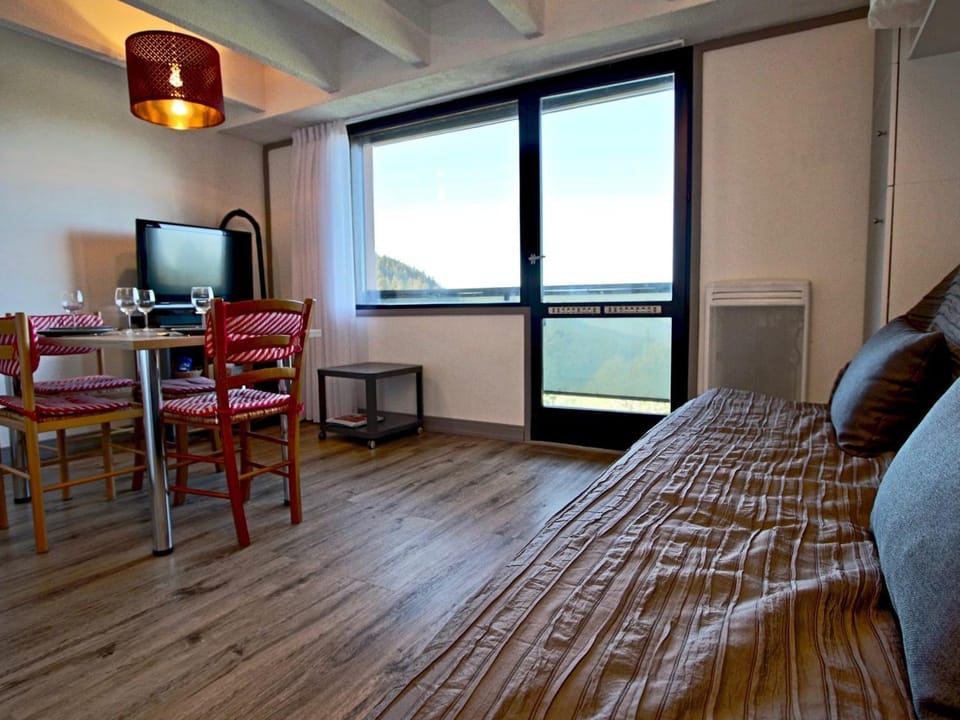 Studio cabine avec balcon et parking couvert - FR-1-340-186 Cabin in Provence