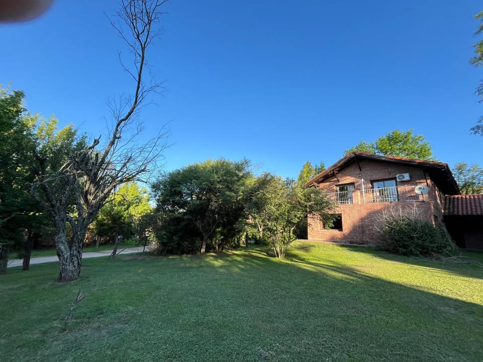 Property building, Day, Garden, Garden view
