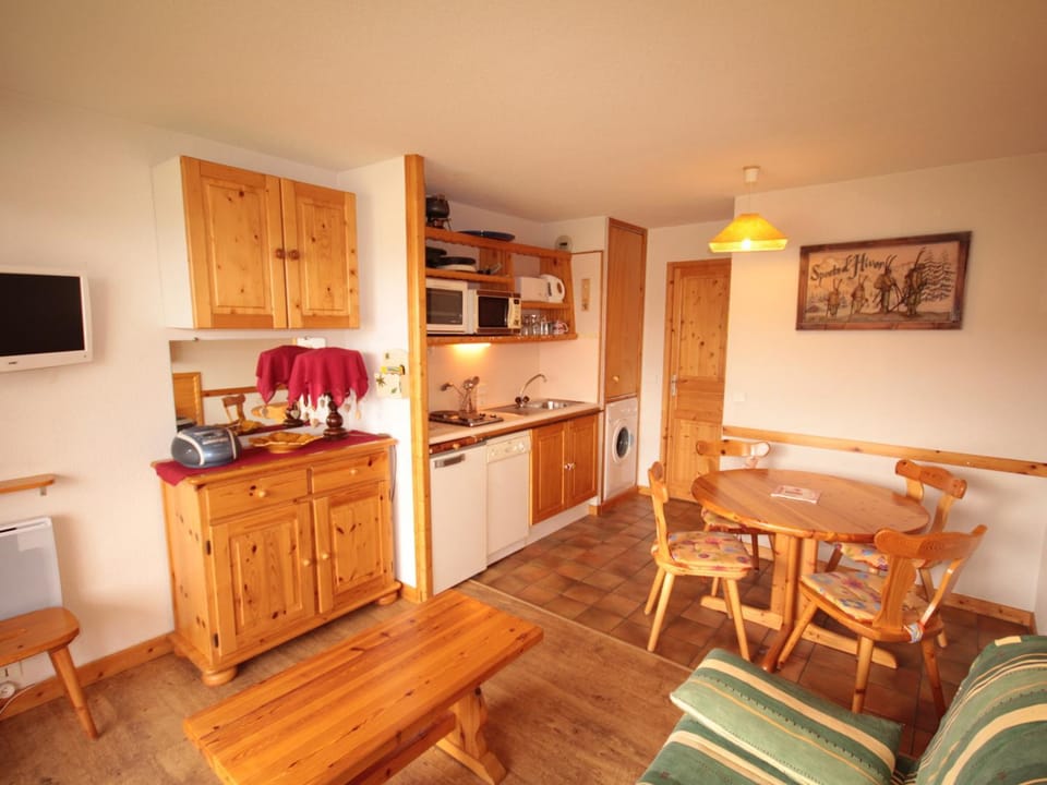 Charmant studio cabine avec balcon et vue sur pistes - FR-1-293-288 Cabin in Villard-sur-Doron