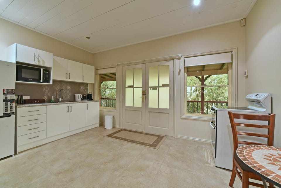 King Retreat Estate - close proximity to Bimbadgen and Hope Estate concerts House in Rothbury