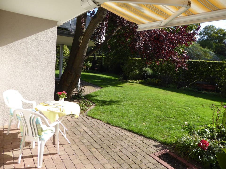 Garden, Balcony/Terrace