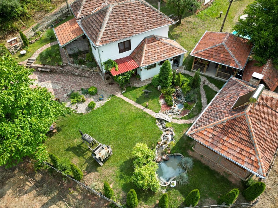 Property building, Bird's eye view, Parking
