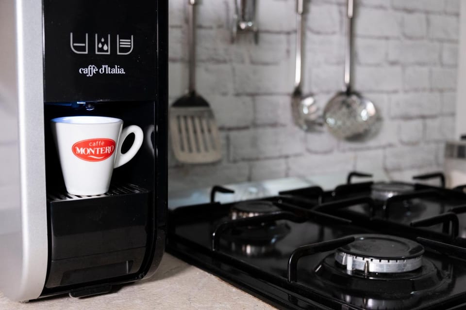 Coffee/tea facilities, Kitchen or kitchenette
