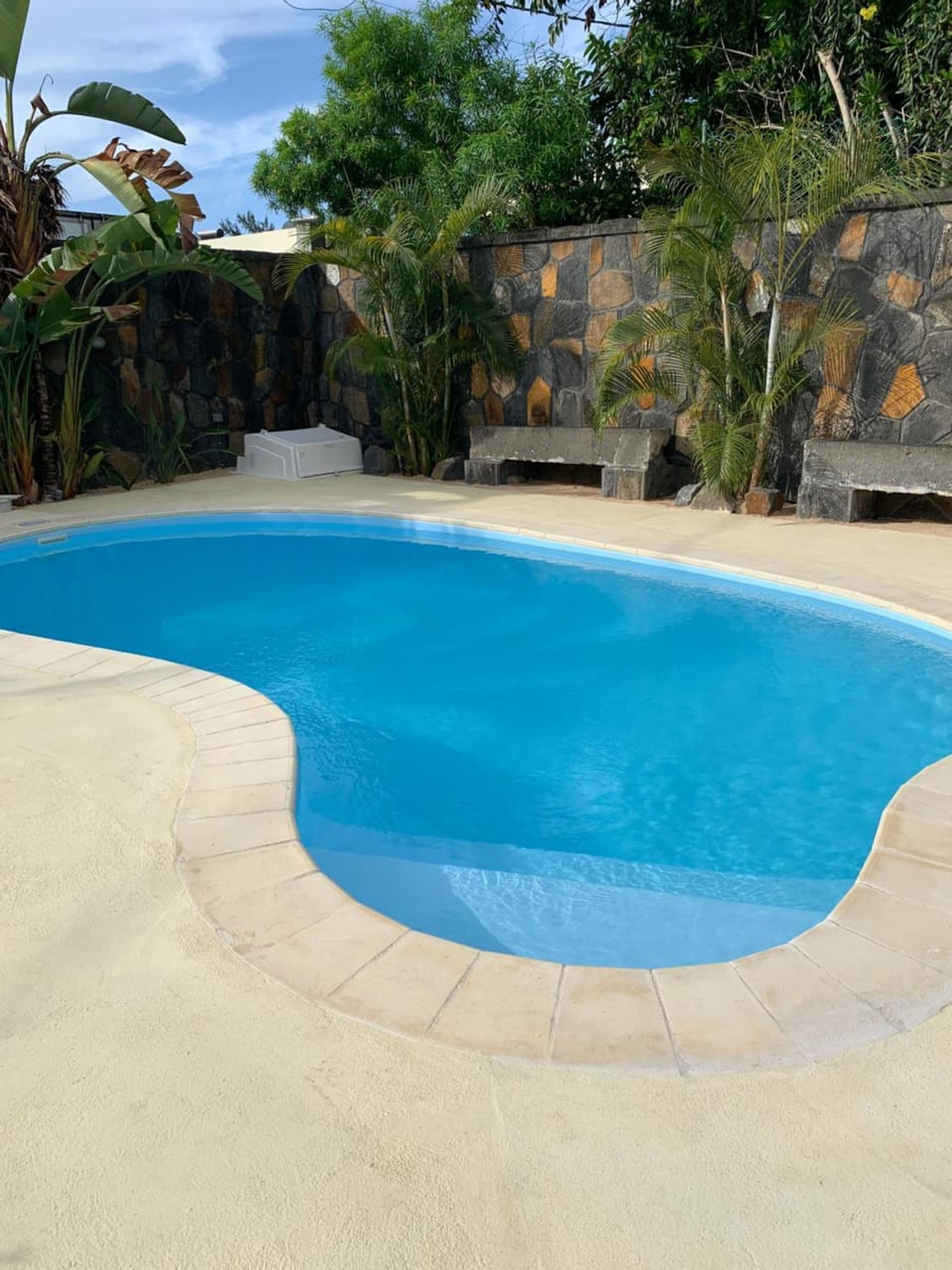 Swimming pool