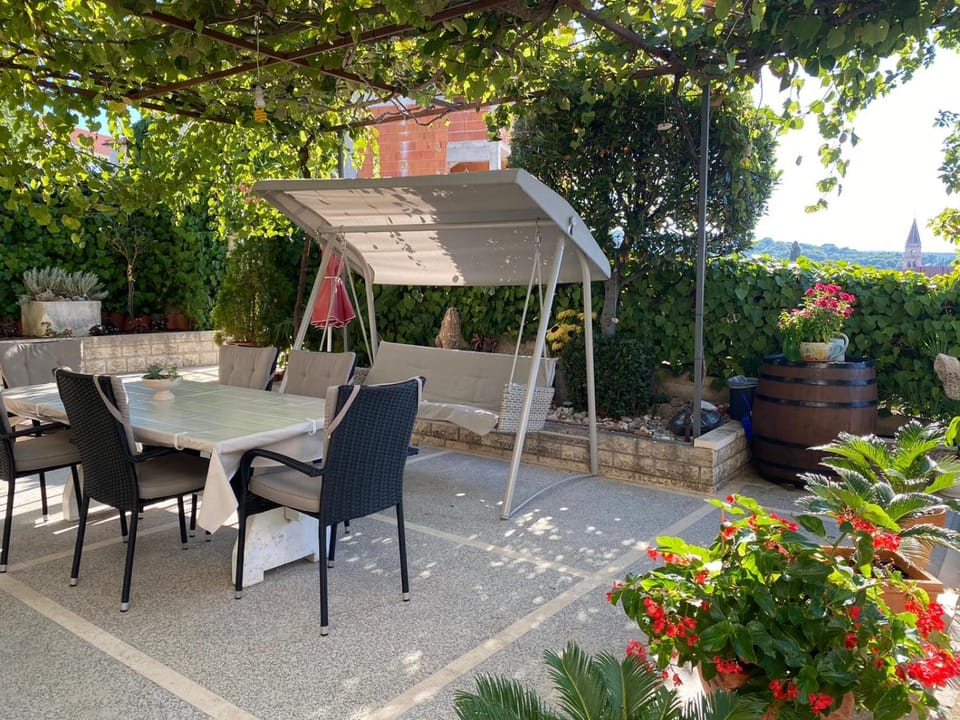 Apartment Jagoda 4+0 Apartment in Split-Dalmatia County