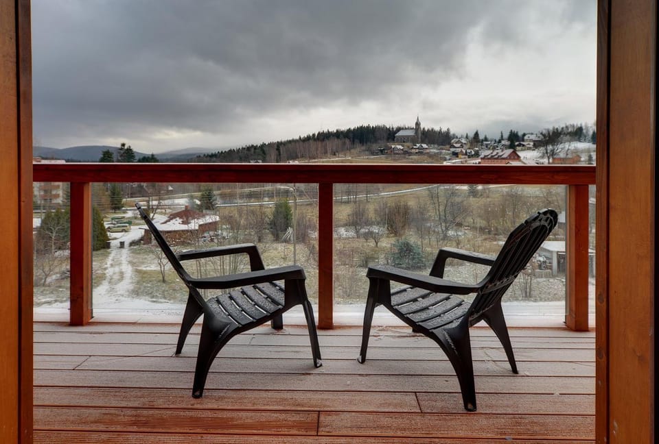 Balcony/Terrace, Mountain view