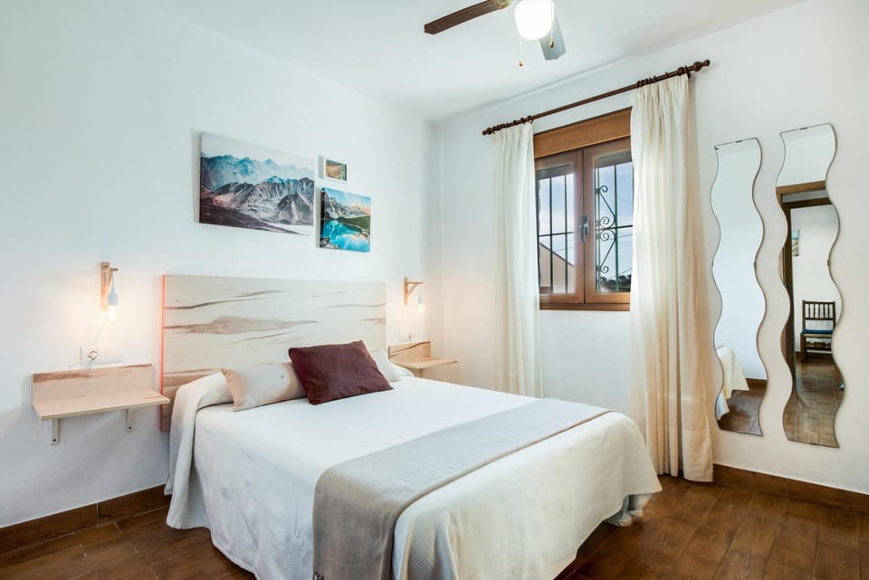 Living room, Bedroom