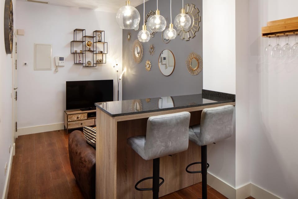 Communal lounge/ TV room, Living room, Dining area