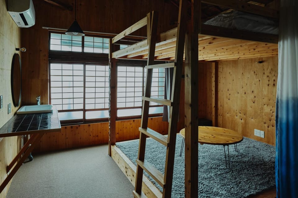 まちの別邸 緝 shu Hostel in Japan