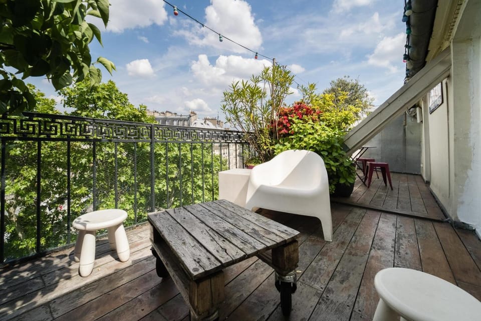 GuestReady - Cosy with Terrace near Passage Brady Apartment in Paris