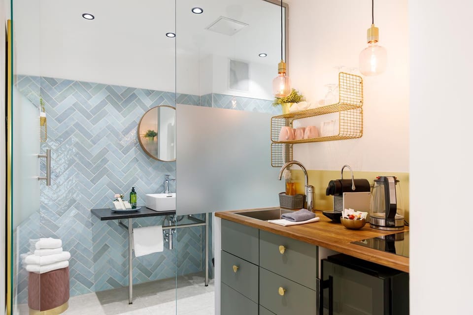 Bathroom, Kitchen or kitchenette
