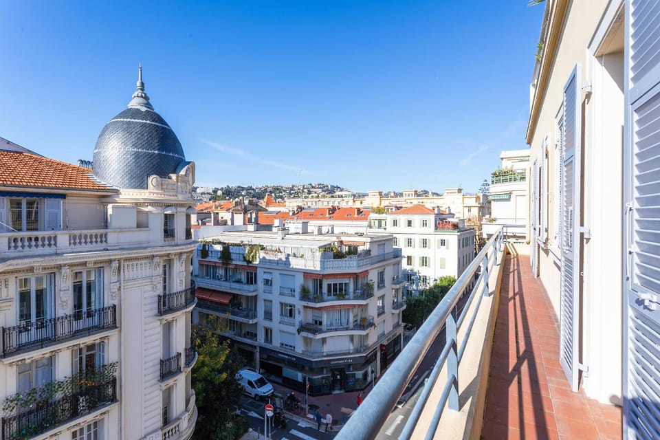 Balcony/Terrace, City view