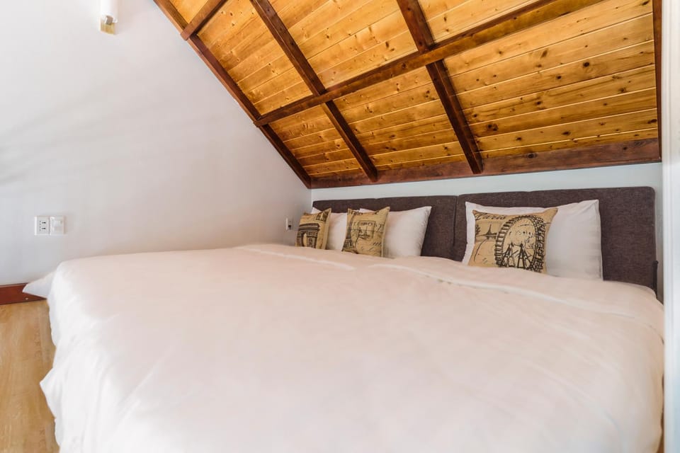 Little Colmar - Homestay & Pottery Studio Apartment in Laos
