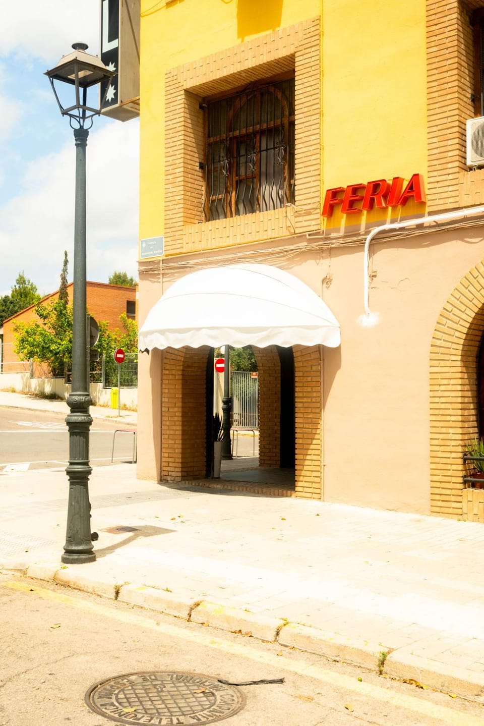Property building, Facade/entrance