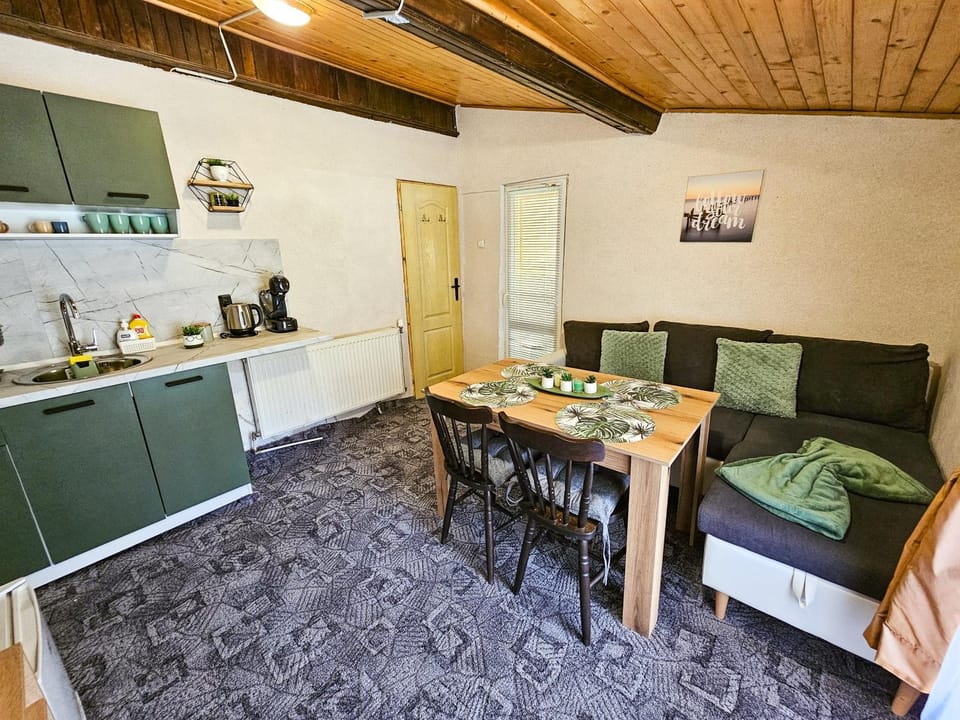 Guest Rooms- KLEPALSKI House Bed and Breakfast in North Macedonia