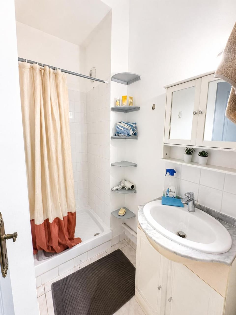 Shower, Bathroom