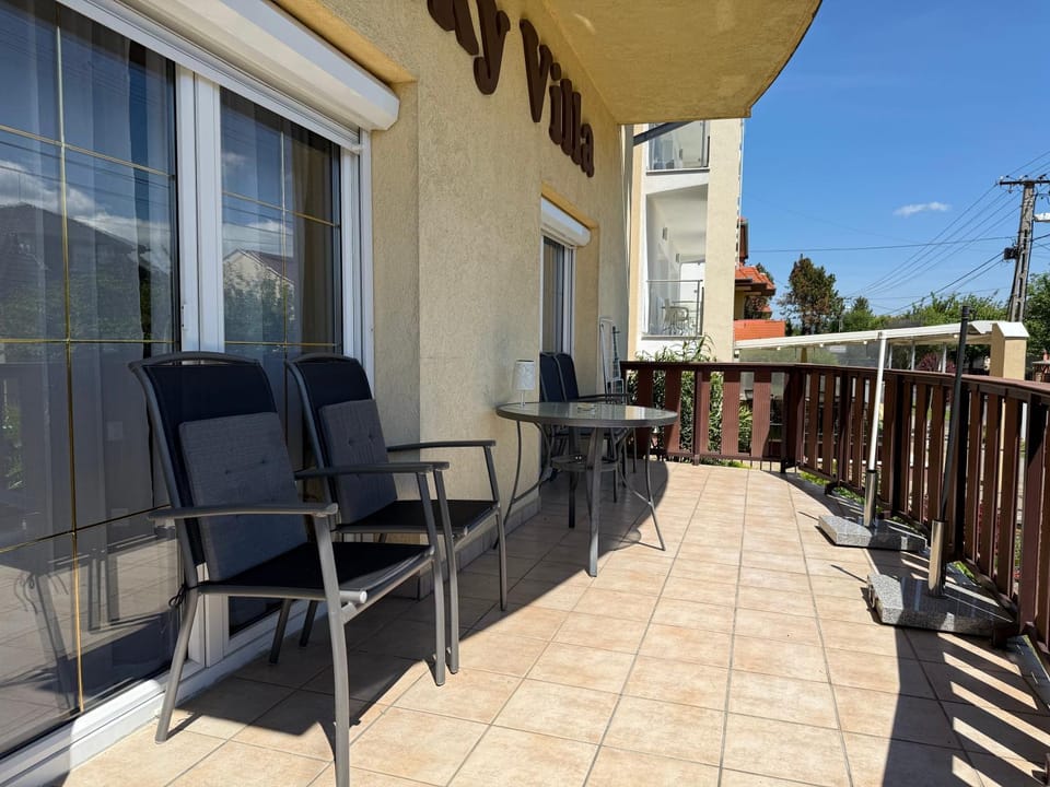 View (from property/room), Balcony/Terrace