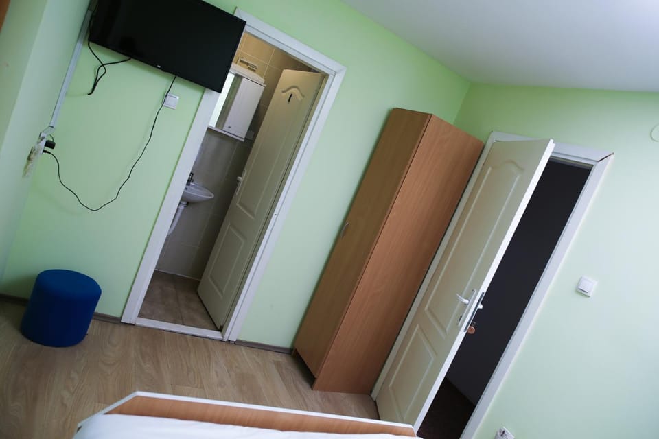 Zmajevac Fruska Gora Motel in Vojvodina