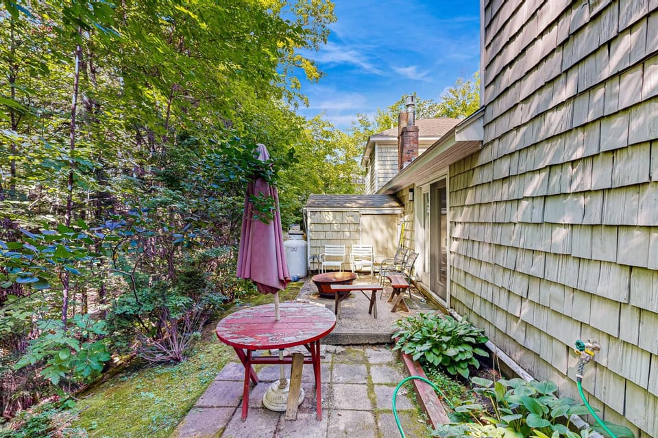 Whispering Brook Townhouse House in Glen