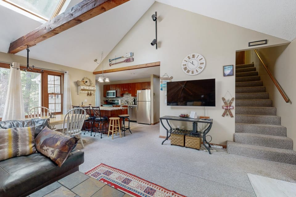 Whispering Brook Townhouse House in Glen