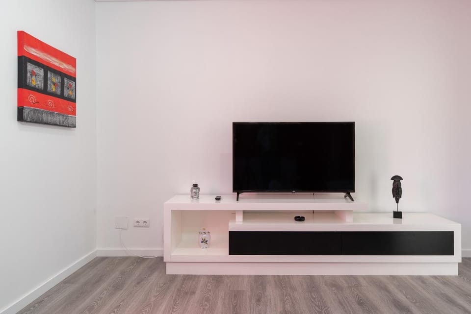 Communal lounge/ TV room, TV and multimedia, Evening entertainment